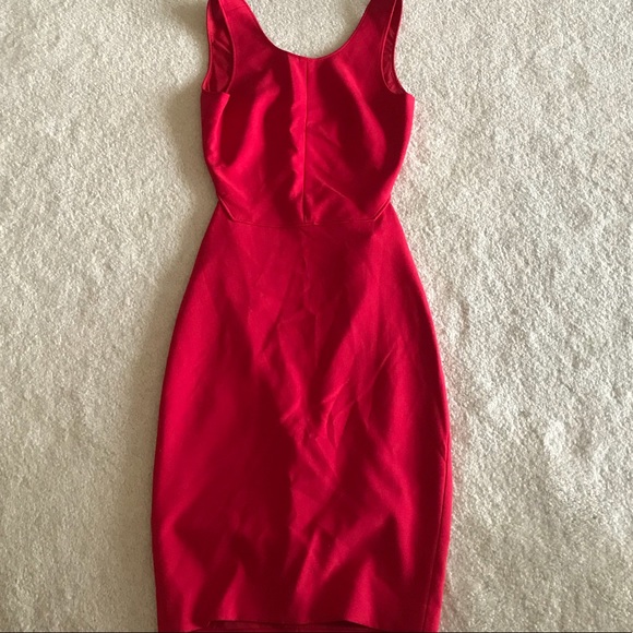 Elizabeth and James red cut out dress - Picture 5 of 8